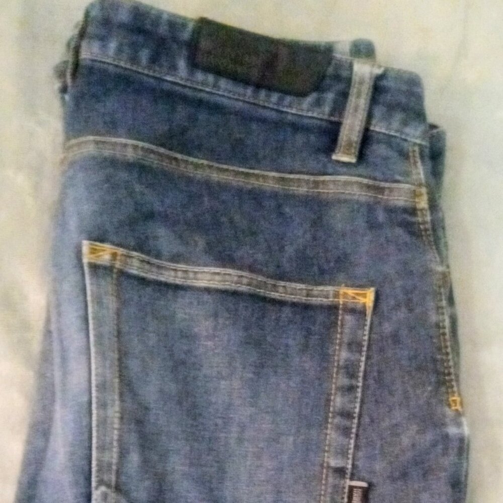 Mountain Hardware - image 1